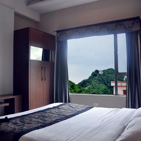 Hotel Sheela Shree Plaza Jhansi Bagian luar foto