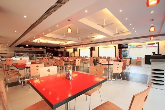 Hotel Sheela Shree Plaza Jhansi Bagian luar foto