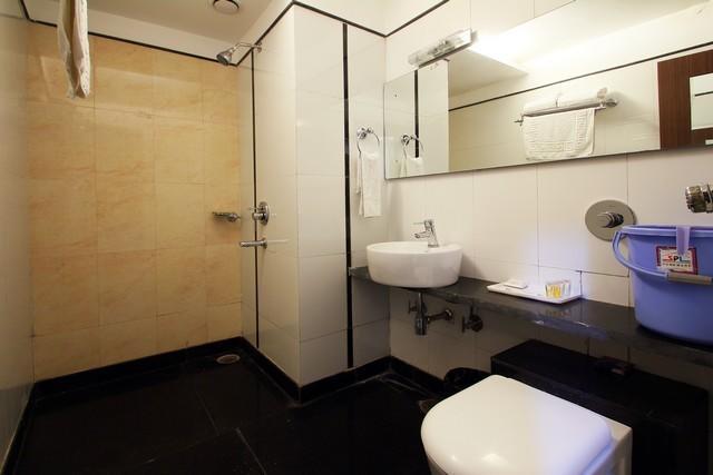 Hotel Sheela Shree Plaza Jhansi Bagian luar foto