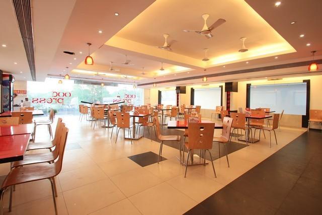 Hotel Sheela Shree Plaza Jhansi Bagian luar foto
