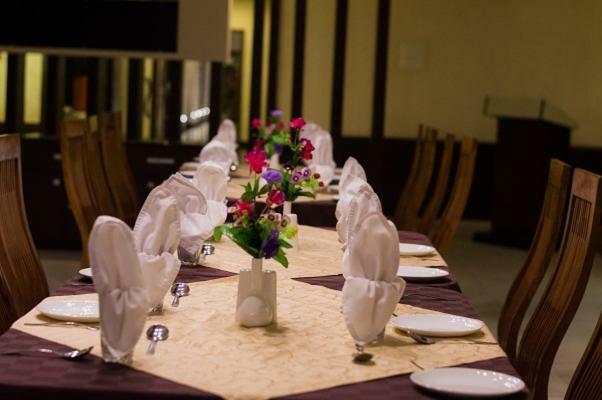 Hotel Sheela Shree Plaza Jhansi Bagian luar foto